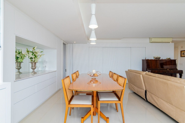 Imagem Apartamento com 3 Quartos à Venda, 125 m² em Jardim Europa - Porto Alegre Imagem Apartamento com 3 Quartos à Venda, 125 m² em Jardim Europa - Porto Alegre