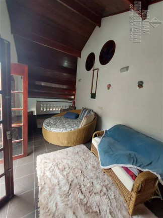 Imagem Casa com 5 Quartos à Venda, 330 m² em Florida - Praia Grande Imagem Casa com 5 Quartos à Venda, 330 m² em Florida - Praia Grande