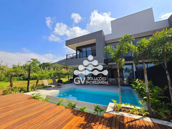 Casa com 7 Quartos para Temporada, 400 m² em Condomínio Lagoinha - Ubatuba