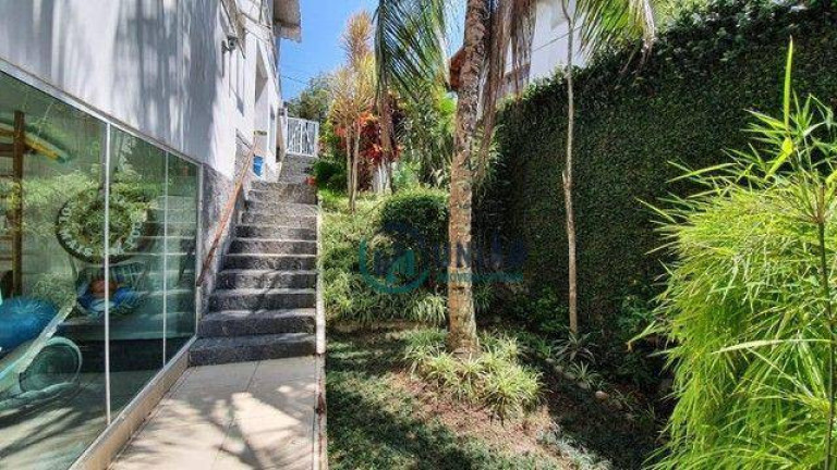 Imagem Casa com 5 Quartos à Venda, 277 m² em Pendotiba - Niterói