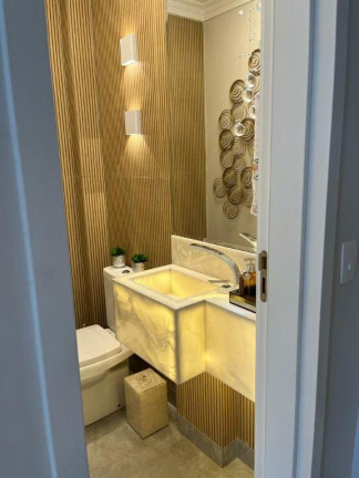 Imagem Apartamento com 3 Quartos à Venda, 151 m²