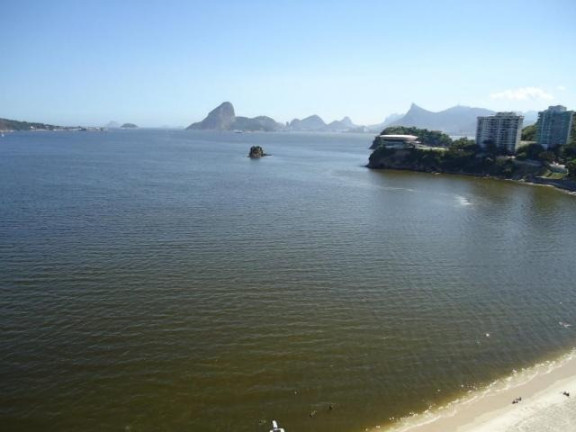 Imagem Cobertura com 4 Quartos para Alugar, 250 m² em Ingá - Niterói