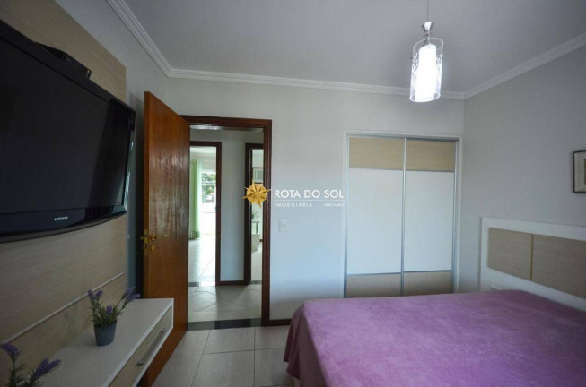 Imagem Apartamento com 3 Quartos à Venda, 130 m² em Centro - Bombinhas