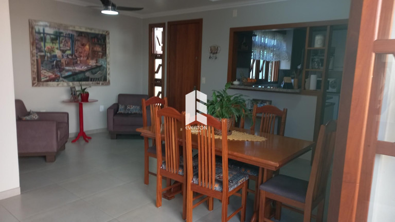 Imagem Casa com 3 Quartos à Venda, 240 m² em Nossa Senhora De Lourdes - Santa Maria Imagem Casa com 3 Quartos à Venda, 240 m² em Nossa Senhora De Lourdes - Santa Maria