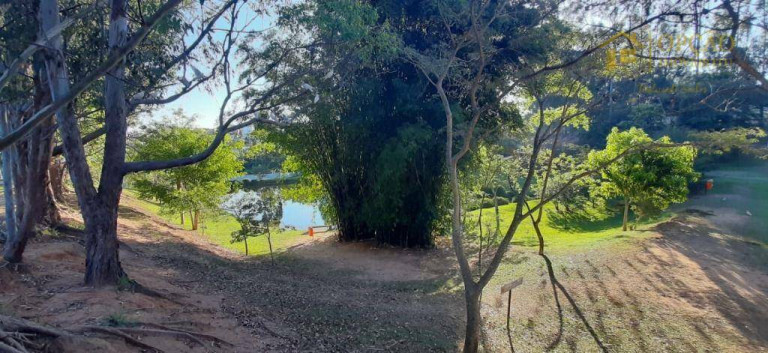 Imagem Casa com 3 Quartos à Venda, 220 m² em Condomínio Village Castelo - Itu Imagem Casa com 3 Quartos à Venda, 220 m² em Condomínio Village Castelo - Itu