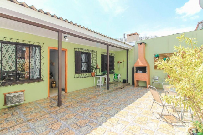 Imagem Imóvel com 11 Quartos à Venda, em Santa Tereza - Porto Alegre Imagem Imóvel com 11 Quartos à Venda, em Santa Tereza - Porto Alegre