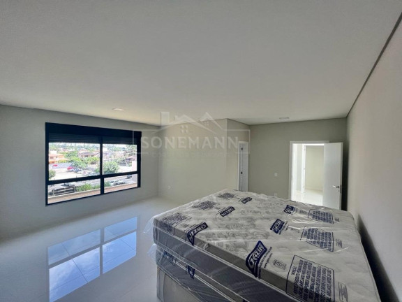 Imagem Casa de Condomínio com 4 Quartos à Venda, 360 m² em Córrego Grande - Florianópolis Imagem Casa de Condomínio com 4 Quartos à Venda, 360 m² em Córrego Grande - Florianópolis
