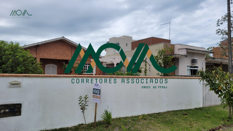 Imagem Casa com 3 Quartos à Venda, 118 m² em Brandalize - Itapoá