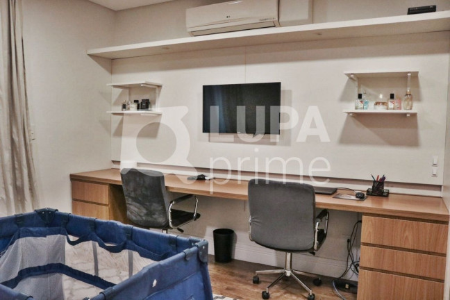 Imagem Casa com 3 Quartos à Venda, 360 m² em Jardim Guanca - São Paulo Imagem Casa com 3 Quartos à Venda, 360 m² em Jardim Guanca - São Paulo