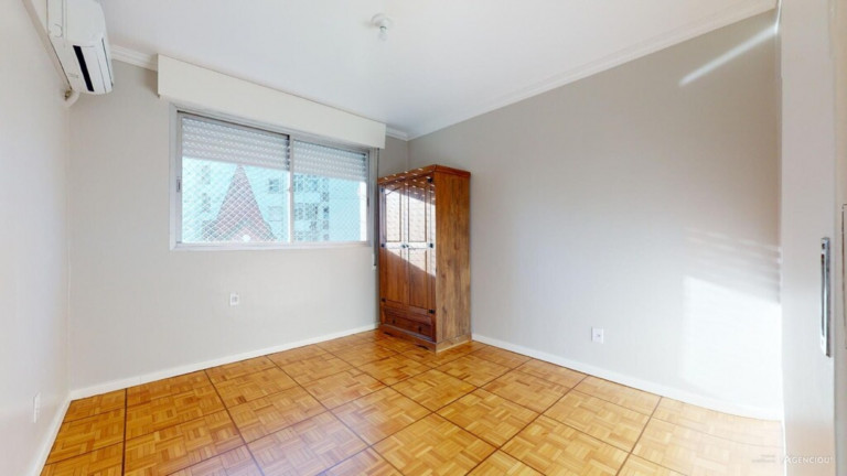 Imagem Imóvel com 1 Quarto à Venda, 43 m² em Centro Histórico - Porto Alegre Imagem Imóvel com 1 Quarto à Venda, 43 m² em Centro Histórico - Porto Alegre