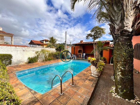 Casa com 3 Quartos à Venda, 260 m² em Itaipu - Niterói