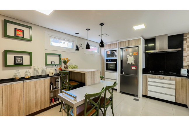 Imagem Cobertura com 3 Quartos à Venda, 171 m² em Petrópolis - Porto Alegre