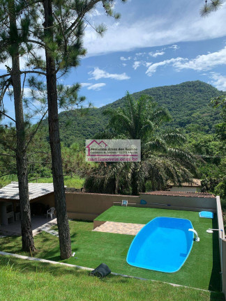 Casa com 3 Quartos à Venda, 480 m² em Caraguatatuba