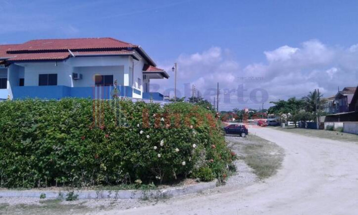Imagem Sobrado com 3 Quartos à Venda, 362 m² em Brasília  - Itapoá