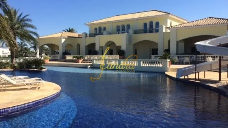 Imagem Casa de Condomínio com 14 Quartos à Venda, 480 m² em Centro - Torres