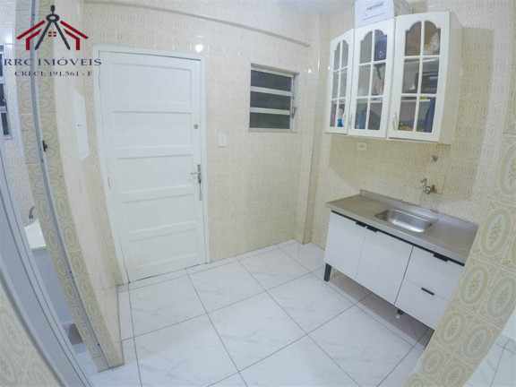 Apartamento à Venda, 27 m² em Vila Guilhermina - Praia Grande
