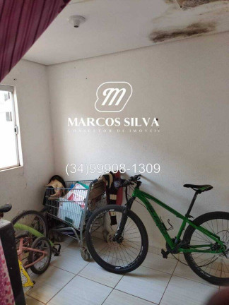 Imagem Casa com 4 Quartos à Venda, 300 m² em Segismundo Pereira - Uberlândia