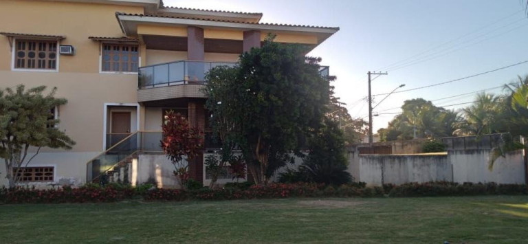Imagem Casa com 4 Quartos à Venda, 180 m² em Interlagos - Vila Velha Imagem Casa com 4 Quartos à Venda, 180 m² em Interlagos - Vila Velha