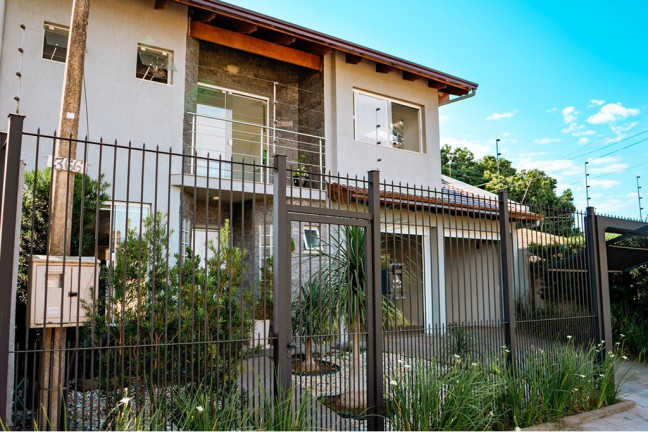 Casa com 4 Quartos à Venda, 382 m² em Cecília - Viamão
