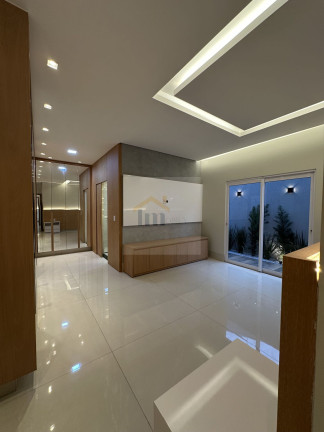 Casa com 3 Quartos à Venda, 206 m² em Parque Amazônia - Goiânia