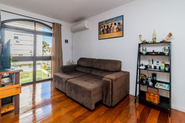 Imóvel com 3 Quartos à Venda, 74 m² em Cristal - Porto Alegre