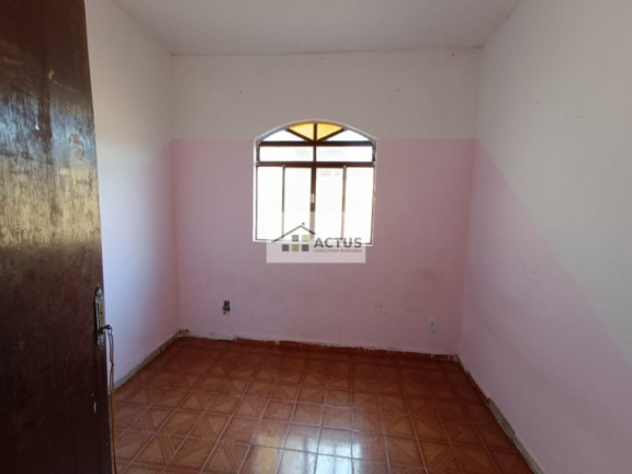 Imagem Casa com 3 Quartos à Venda, 720 m² em Independência (barreiro) - Belo Horizonte Imagem Casa com 3 Quartos à Venda, 720 m² em Independência (barreiro) - Belo Horizonte
