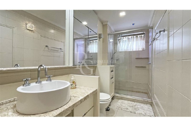 Imagem Apartamento com 3 Quartos à Venda, 210 m² em Bela Vista - Porto Alegre Imagem Apartamento com 3 Quartos à Venda, 210 m² em Bela Vista - Porto Alegre
