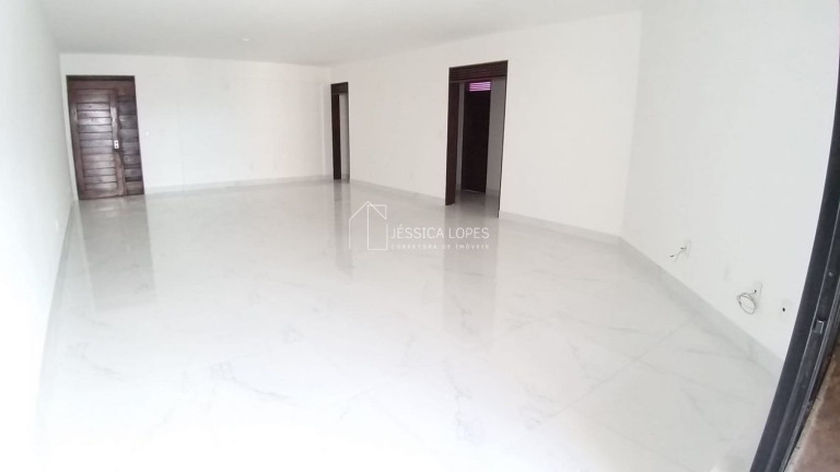 Apartamento com 4 Quartos à Venda, 2 m² em Tambaú - João Pessoa