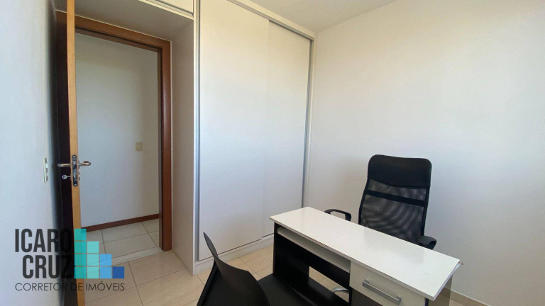 Imagem Apartamento com 3 Quartos à Venda, 65 m² em Itapuã - Salvador