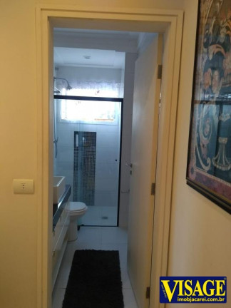 Imagem Casa com 4 Quartos à Venda, em Jd. Coleginho - Jacareí Imagem Casa com 4 Quartos à Venda, em Jd. Coleginho - Jacareí