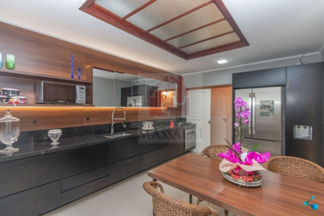 Imagem Casa com 3 Quartos à Venda, 240 m² em Vila João Pessoa - Porto Alegre Imagem Casa com 3 Quartos à Venda, 240 m² em Vila João Pessoa - Porto Alegre