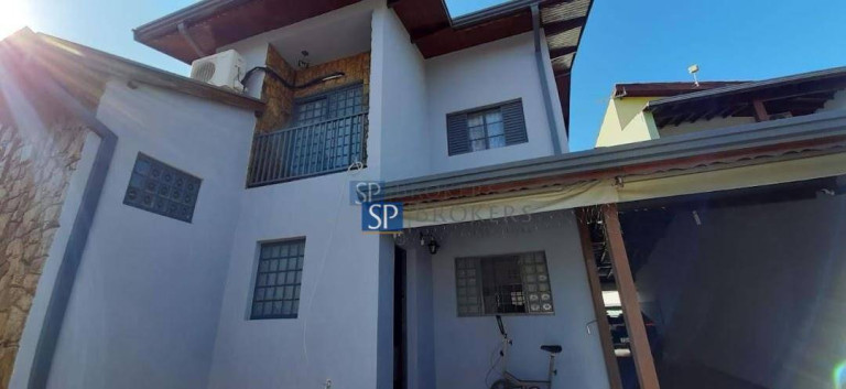 Casa com 3 Quartos à Venda, 140 m² em Parque Jambeiro - Campinas
