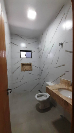Imagem Casa com 3 Quartos à Venda, 110 m² em Goiânia