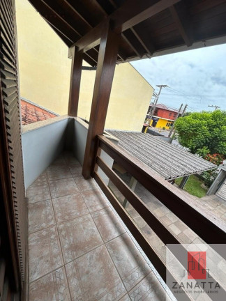 Imagem Casa com 3 Quartos à Venda, 224 m² em Centro - Esteio