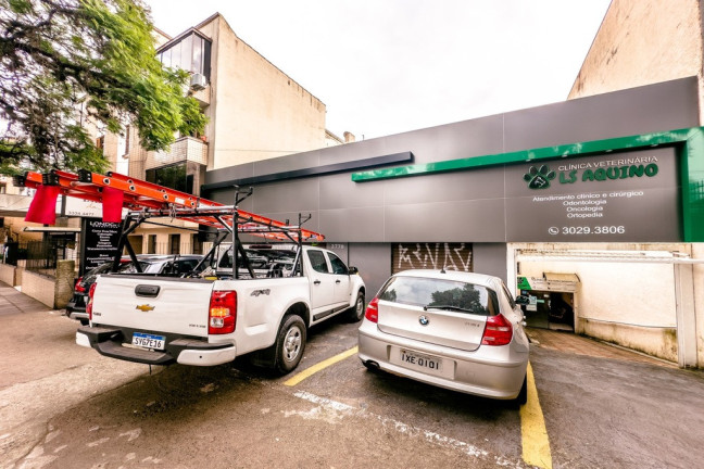 Imagem Casa com 3 Quartos à Venda, 240 m² em Petrópolis - Porto Alegre