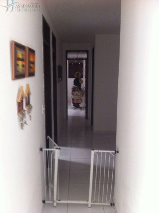 Imagem Casa com 4 Quartos para Alugar ou Temporada, 220 m² em Lagoa Nova - Natal