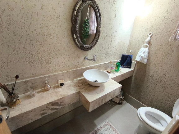 Imagem Casa com 3 Quartos à Venda, 220 m² em Parque Acalanto - Goiania Imagem Casa com 3 Quartos à Venda, 220 m² em Parque Acalanto - Goiania