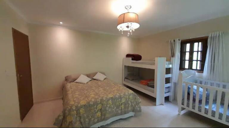 Imagem Chácara com 7 Quartos à Venda, 1.440 m² em Santo Antônio Do Pinhal