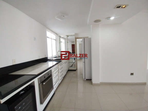 Imagem Apartamento com 2 Quartos à Venda, 130 m² em Centro - Florianópolis Imagem Apartamento com 2 Quartos à Venda, 130 m² em Centro - Florianópolis