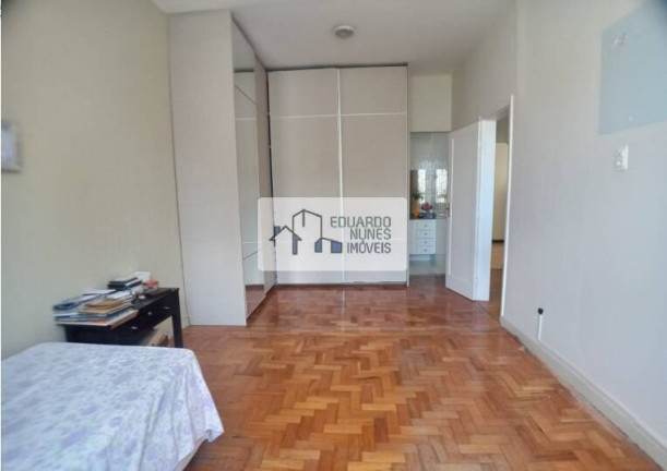 Imagem Casa com 3 Quartos à Venda, 144 m² em Santo Antônio - Belo Horizonte Imagem Casa com 3 Quartos à Venda, 144 m² em Santo Antônio - Belo Horizonte