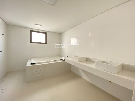 Imagem Apartamento com 3 Quartos à Venda, 250 m² em Centro - Florianópolis