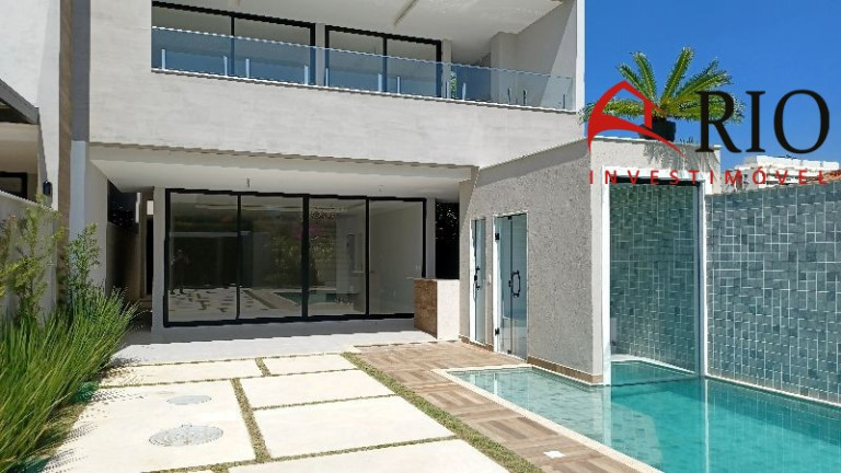 Casa com 4 Quartos à Venda, 360 m² em Barra Da Tijuca - Rio De Janeiro
