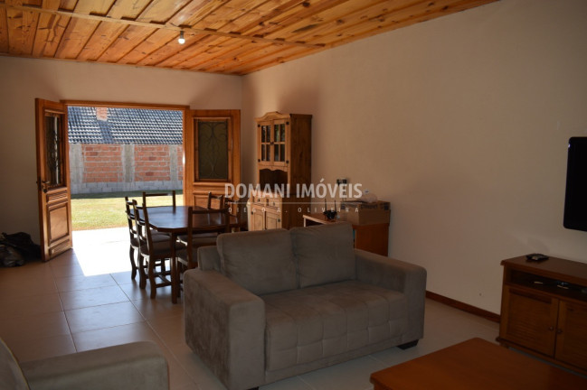 Imagem Imóvel com 4 Quartos à Venda, 200 m² em Região Dos Mellos - Campos Do Jordão Imagem Imóvel com 4 Quartos à Venda, 200 m² em Região Dos Mellos - Campos Do Jordão