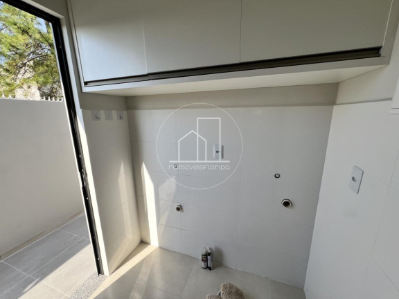Imagem Casa com 3 Quartos à Venda, 95 m² em São João Do Rio Vermelho - Florianópolis Imagem Casa com 3 Quartos à Venda, 95 m² em São João Do Rio Vermelho - Florianópolis