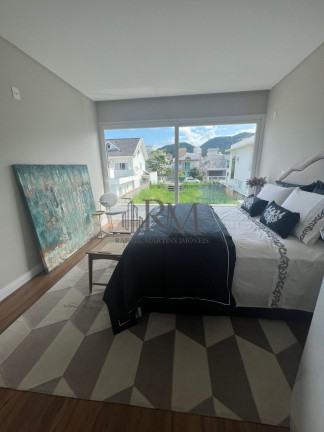 Imagem Casa com 4 Quartos à Venda, em Pedra Branca - Palhoça Imagem Casa com 4 Quartos à Venda, em Pedra Branca - Palhoça