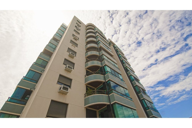 Imagem Apartamento com 3 Quartos à Venda, 110 m² em Menino Deus - Porto Alegre Imagem Apartamento com 3 Quartos à Venda, 110 m² em Menino Deus - Porto Alegre