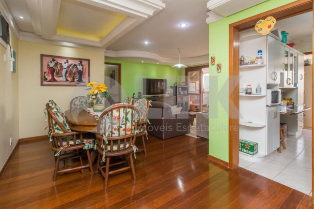 Imagem Apartamento com 3 Quartos à Venda, 132 m² em Vila Ipiranga - Porto Alegre Imagem Apartamento com 3 Quartos à Venda, 132 m² em Vila Ipiranga - Porto Alegre