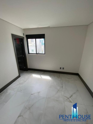 Imagem Apartamento com 3 Quartos à Venda, 130 m² em Centro - Balneário Camboriú Imagem Apartamento com 3 Quartos à Venda, 130 m² em Centro - Balneário Camboriú