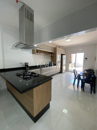 Imagem Casa com 2 Quartos à Venda, 125 m² em Nova Cerejeira - Atibaia Imagem Casa com 2 Quartos à Venda, 125 m² em Nova Cerejeira - Atibaia