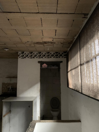 Sala Comercial para Alugar, 67 m² em Centro - São Gonçalo